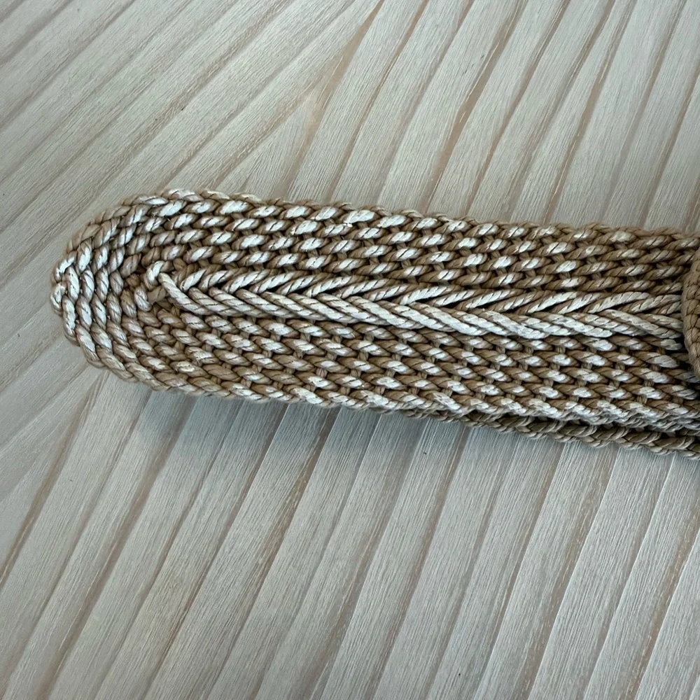 Woven Round Buckle Braided Belt - Natural Beige - Picture 4 of 9